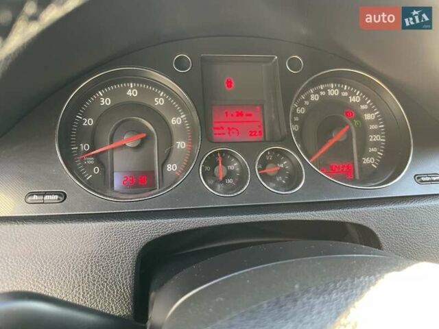 Серый Фольксваген Пассат, объемом двигателя 1.98 л и пробегом 160 тыс. км за 6900 $, фото 26 на Automoto.ua