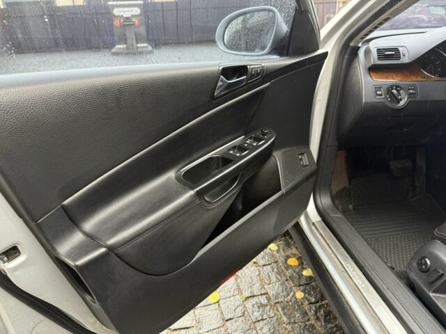 Сірий Фольксваген Пассат, об'ємом двигуна 0 л та пробігом 152 тис. км за 4000 $, фото 13 на Automoto.ua