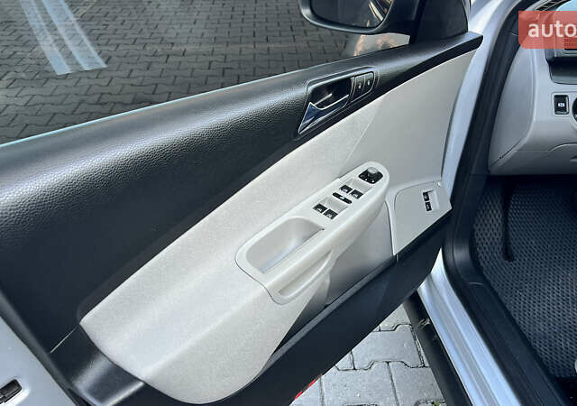 Серый Фольксваген Пассат, объемом двигателя 2 л и пробегом 246 тыс. км за 7000 $, фото 5 на Automoto.ua