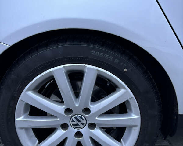 Серый Фольксваген Пассат, объемом двигателя 2 л и пробегом 287 тыс. км за 7600 $, фото 13 на Automoto.ua