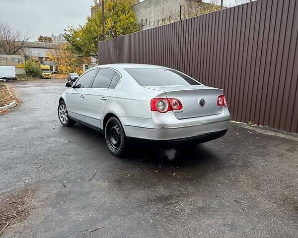 Серый Фольксваген Пассат, объемом двигателя 2 л и пробегом 223 тыс. км за 5500 $, фото 3 на Automoto.ua