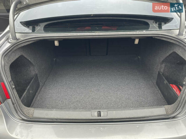 Серый Фольксваген Пассат, объемом двигателя 2 л и пробегом 340 тыс. км за 6000 $, фото 43 на Automoto.ua