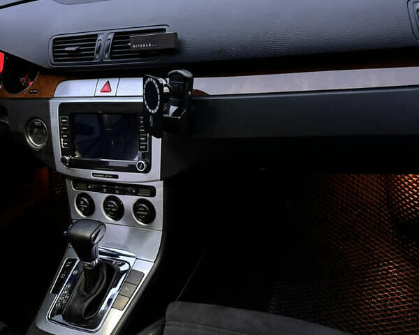 Серый Фольксваген Пассат, объемом двигателя 2 л и пробегом 287 тыс. км за 7600 $, фото 41 на Automoto.ua