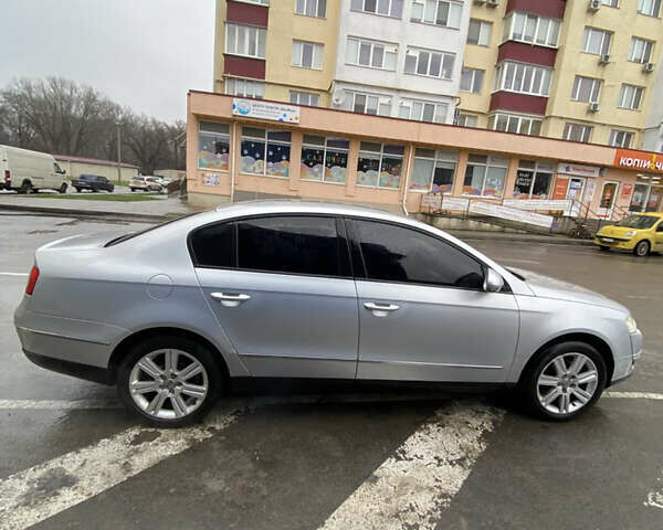 Серый Фольксваген Пассат, объемом двигателя 1.97 л и пробегом 316 тыс. км за 6800 $, фото 3 на Automoto.ua