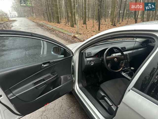 Серый Фольксваген Пассат, объемом двигателя 1.98 л и пробегом 214 тыс. км за 4600 $, фото 8 на Automoto.ua