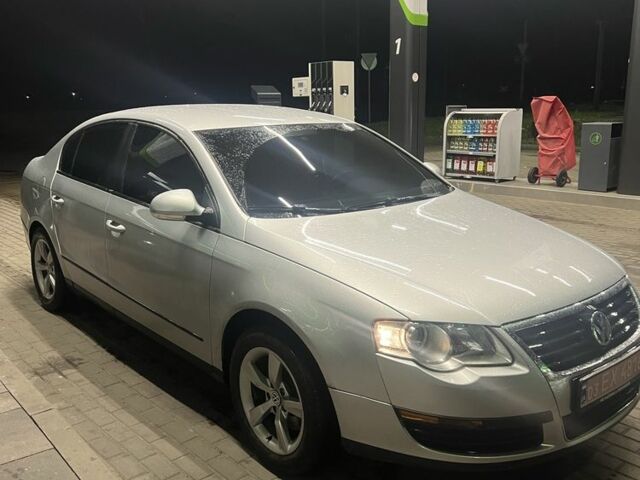 Серый Фольксваген Пассат, объемом двигателя 0 л и пробегом 244 тыс. км за 5850 $, фото 1 на Automoto.ua