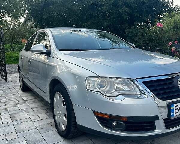 Сірий Фольксваген Пассат, об'ємом двигуна 1.6 л та пробігом 265 тис. км за 6000 $, фото 5 на Automoto.ua