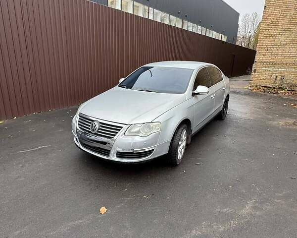 Серый Фольксваген Пассат, объемом двигателя 2 л и пробегом 223 тыс. км за 5500 $, фото 4 на Automoto.ua