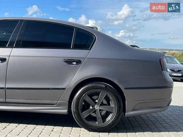 Сірий Фольксваген Пассат, об'ємом двигуна 2 л та пробігом 355 тис. км за 6990 $, фото 4 на Automoto.ua