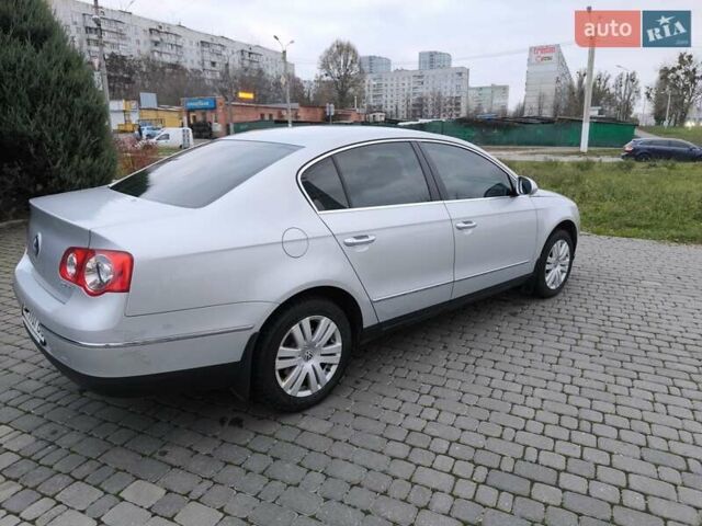 Серый Фольксваген Пассат, объемом двигателя 2 л и пробегом 42 тыс. км за 10000 $, фото 6 на Automoto.ua