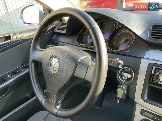 Серый Фольксваген Пассат, объемом двигателя 1.98 л и пробегом 160 тыс. км за 6900 $, фото 23 на Automoto.ua