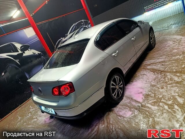 Серый Фольксваген Пассат, объемом двигателя 2 л и пробегом 309 тыс. км за 8500 $, фото 9 на Automoto.ua