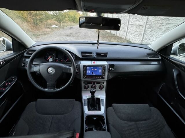 Серый Фольксваген Пассат, объемом двигателя 0 л и пробегом 350 тыс. км за 2141 $, фото 2 на Automoto.ua