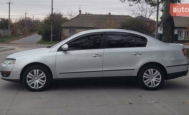 Сірий Фольксваген Пассат, об'ємом двигуна 2 л та пробігом 266 тис. км за 4999 $, фото 6 на Automoto.ua