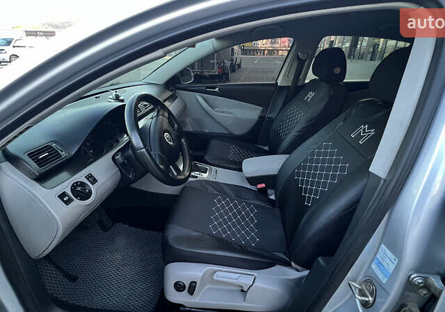 Серый Фольксваген Пассат, объемом двигателя 2 л и пробегом 246 тыс. км за 7000 $, фото 4 на Automoto.ua