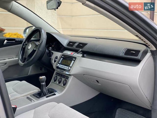 Серый Фольксваген Пассат, объемом двигателя 2 л и пробегом 344 тыс. км за 4999 $, фото 43 на Automoto.ua