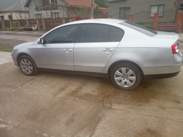 Серый Фольксваген Пассат, объемом двигателя 1.9 л и пробегом 290 тыс. км за 6500 $, фото 2 на Automoto.ua