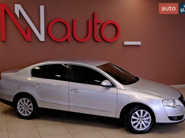 Серый Фольксваген Пассат, объемом двигателя 2 л и пробегом 227 тыс. км за 6900 $, фото 7 на Automoto.ua