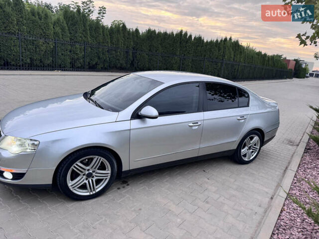 Фольксваген Пассат 2007 у Одесі на Automoto.ua Сірий Фольксваген Пассат, об'ємом двигуна 2 л та пробігом 368 тис. км за 6800 $, фото 14 на Automoto.ua