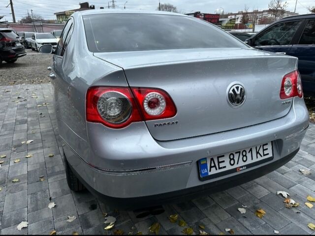 Серый Фольксваген Пассат, объемом двигателя 2 л и пробегом 219 тыс. км за 7500 $, фото 3 на Automoto.ua