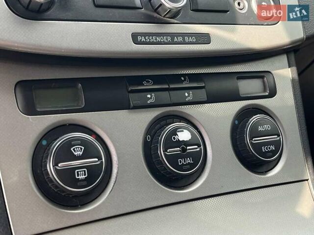 Сірий Фольксваген Пассат, об'ємом двигуна 2 л та пробігом 355 тис. км за 6990 $, фото 40 на Automoto.ua
