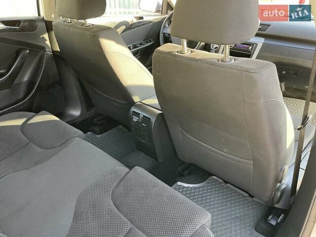 Серый Фольксваген Пассат, объемом двигателя 1.98 л и пробегом 160 тыс. км за 6900 $, фото 37 на Automoto.ua