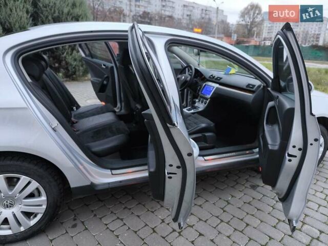 Серый Фольксваген Пассат, объемом двигателя 2 л и пробегом 42 тыс. км за 10000 $, фото 25 на Automoto.ua