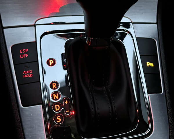 Серый Фольксваген Пассат, объемом двигателя 2 л и пробегом 287 тыс. км за 7600 $, фото 45 на Automoto.ua