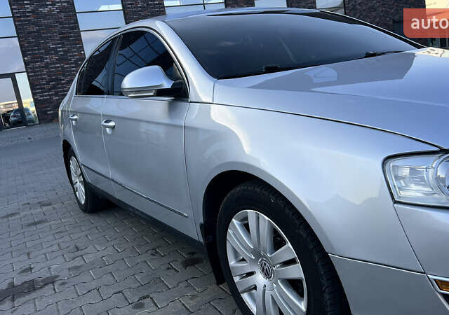 Серый Фольксваген Пассат, объемом двигателя 2 л и пробегом 246 тыс. км за 7000 $, фото 1 на Automoto.ua