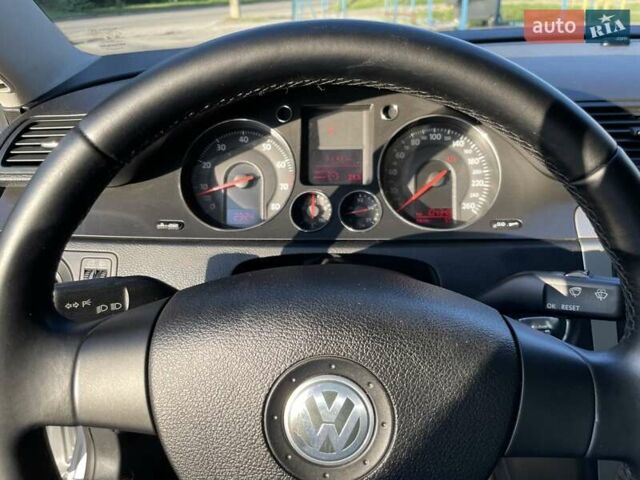 Серый Фольксваген Пассат, объемом двигателя 1.98 л и пробегом 160 тыс. км за 6900 $, фото 29 на Automoto.ua