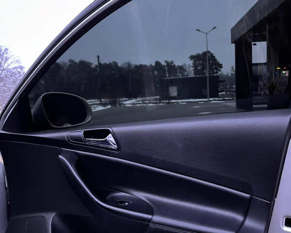 Серый Фольксваген Пассат, объемом двигателя 2 л и пробегом 287 тыс. км за 7600 $, фото 35 на Automoto.ua