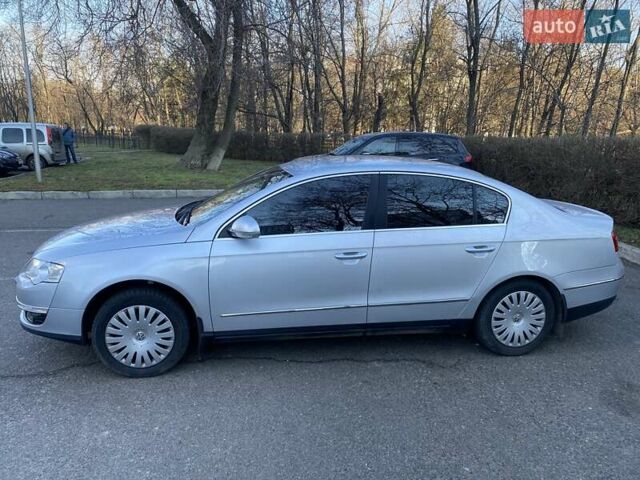 Сірий Фольксваген Пассат, об'ємом двигуна 1.6 л та пробігом 270 тис. км за 6800 $, фото 8 на Automoto.ua