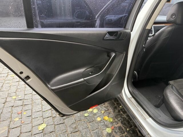 Сірий Фольксваген Пассат, об'ємом двигуна 0 л та пробігом 152 тис. км за 4000 $, фото 17 на Automoto.ua