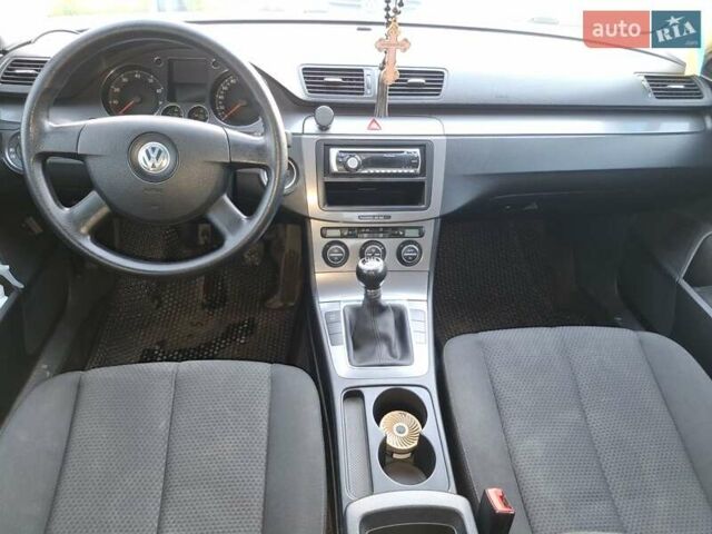 Сірий Фольксваген Пассат, об'ємом двигуна 1.98 л та пробігом 131 тис. км за 7180 $, фото 3 на Automoto.ua