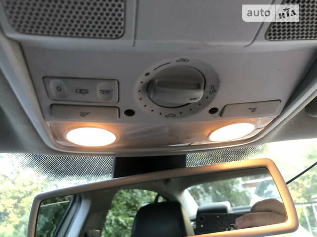 Серый Фольксваген Пассат, объемом двигателя 1.97 л и пробегом 322 тыс. км за 7500 $, фото 22 на Automoto.ua