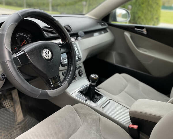 Серый Фольксваген Пассат, объемом двигателя 2 л и пробегом 344 тыс. км за 4999 $, фото 46 на Automoto.ua