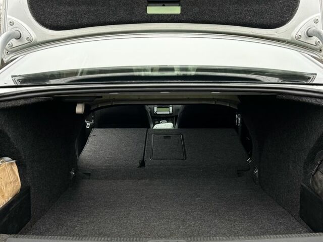 Серый Фольксваген Пассат, объемом двигателя 2 л и пробегом 284 тыс. км за 7100 $, фото 12 на Automoto.ua