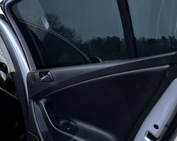 Серый Фольксваген Пассат, объемом двигателя 2 л и пробегом 287 тыс. км за 7600 $, фото 34 на Automoto.ua