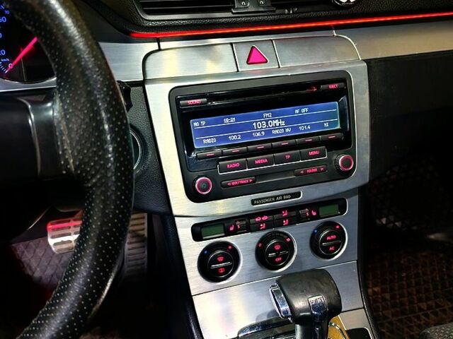 Серый Фольксваген Пассат, объемом двигателя 2 л и пробегом 309 тыс. км за 8500 $, фото 3 на Automoto.ua