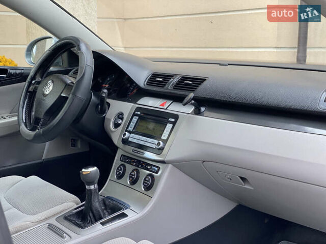Серый Фольксваген Пассат, объемом двигателя 2 л и пробегом 344 тыс. км за 4999 $, фото 42 на Automoto.ua