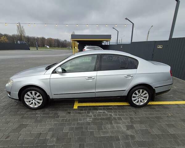 Сірий Фольксваген Пассат, об'ємом двигуна 1.98 л та пробігом 320 тис. км за 5400 $, фото 1 на Automoto.ua