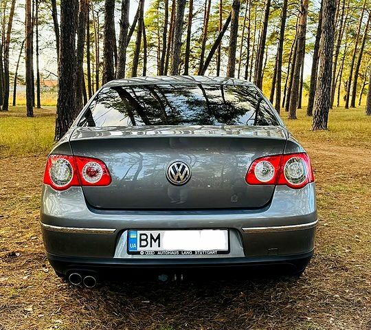 Сірий Фольксваген Пассат, об'ємом двигуна 2 л та пробігом 295 тис. км за 6800 $, фото 4 на Automoto.ua