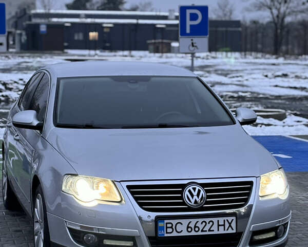 Серый Фольксваген Пассат, объемом двигателя 2 л и пробегом 287 тыс. км за 7600 $, фото 1 на Automoto.ua