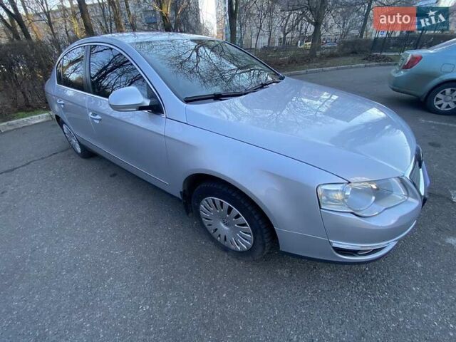 Сірий Фольксваген Пассат, об'ємом двигуна 1.6 л та пробігом 270 тис. км за 6800 $, фото 2 на Automoto.ua