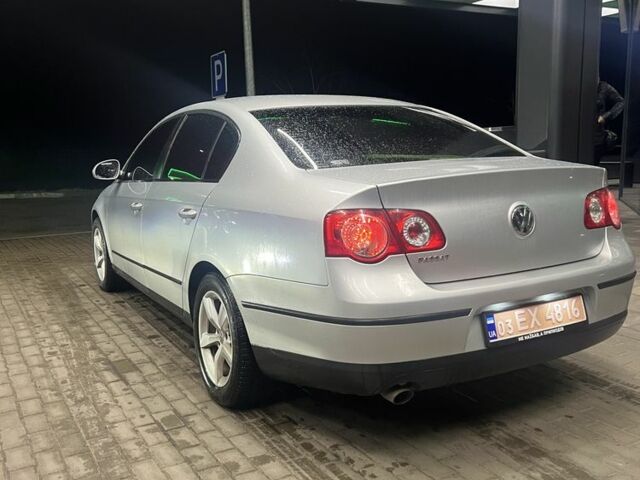 Серый Фольксваген Пассат, объемом двигателя 0 л и пробегом 244 тыс. км за 5850 $, фото 4 на Automoto.ua