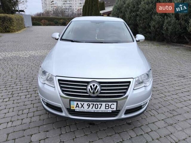Серый Фольксваген Пассат, объемом двигателя 2 л и пробегом 42 тыс. км за 10000 $, фото 12 на Automoto.ua