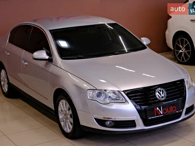 Серый Фольксваген Пассат, объемом двигателя 2 л и пробегом 227 тыс. км за 6900 $, фото 3 на Automoto.ua