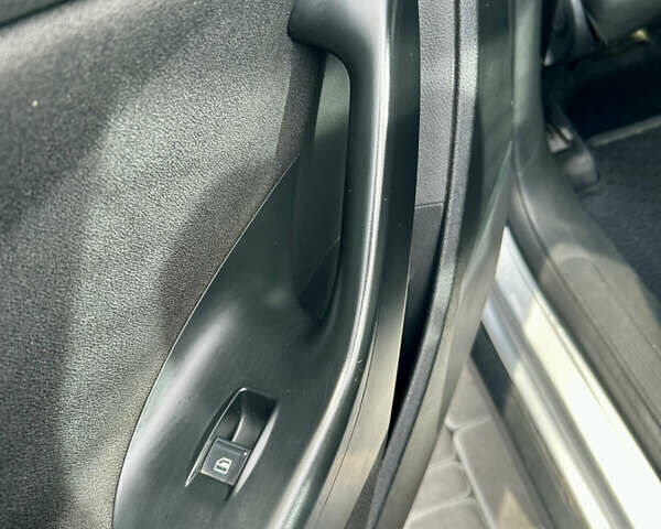 Серый Фольксваген Пассат, объемом двигателя 1.98 л и пробегом 264 тыс. км за 6100 $, фото 10 на Automoto.ua