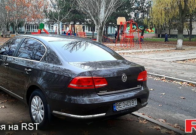 Сірий Фольксваген Пассат, об'ємом двигуна 1.9 л та пробігом 120 тис. км за 13500 $, фото 4 на Automoto.ua