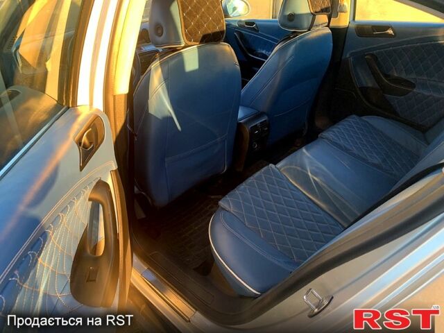 Сірий Фольксваген Пассат, об'ємом двигуна 2 л та пробігом 310 тис. км за 4900 $, фото 4 на Automoto.ua